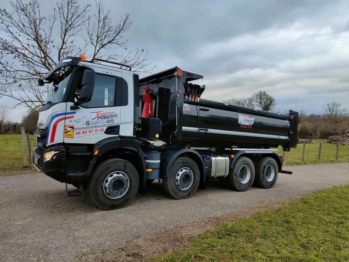 Optez pour la flexibilité, louez un véhicule industriel avec conducteur chez nous !